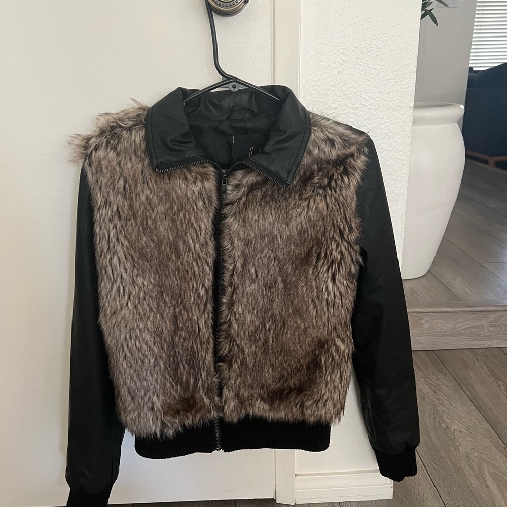 BB DAKOTA. JACK. Vegan leather jacket
